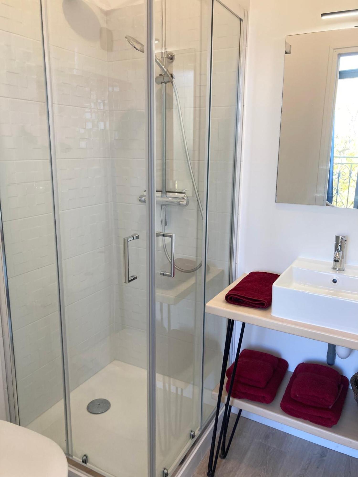 La Belle Consigne - Appartements Dinan Centre Gare Екстериор снимка